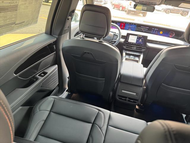 new 2025 Lincoln Nautilus car, priced at $54,246