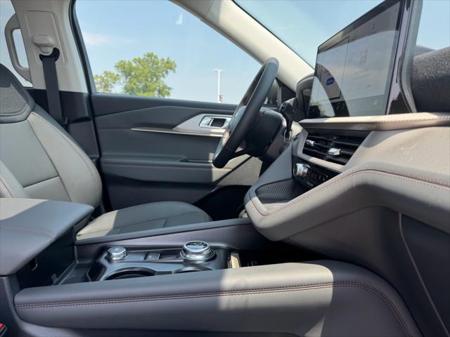 new 2025 Ford Explorer car, priced at $47,602