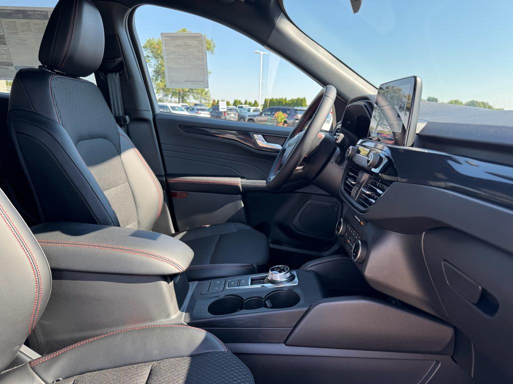 new 2025 Ford Escape car, priced at $37,225