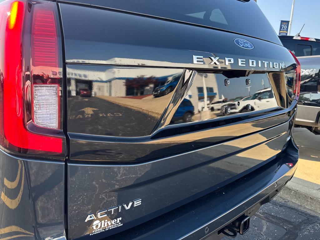 new 2025 Ford Expedition Max car, priced at $75,225