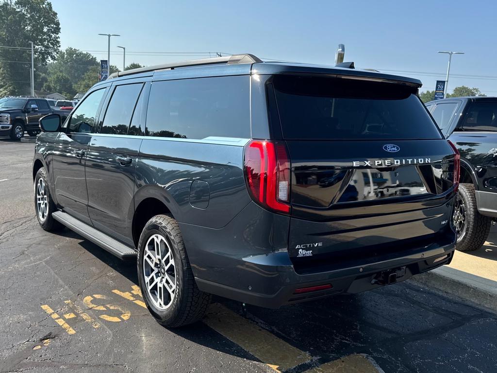 new 2025 Ford Expedition Max car, priced at $75,225