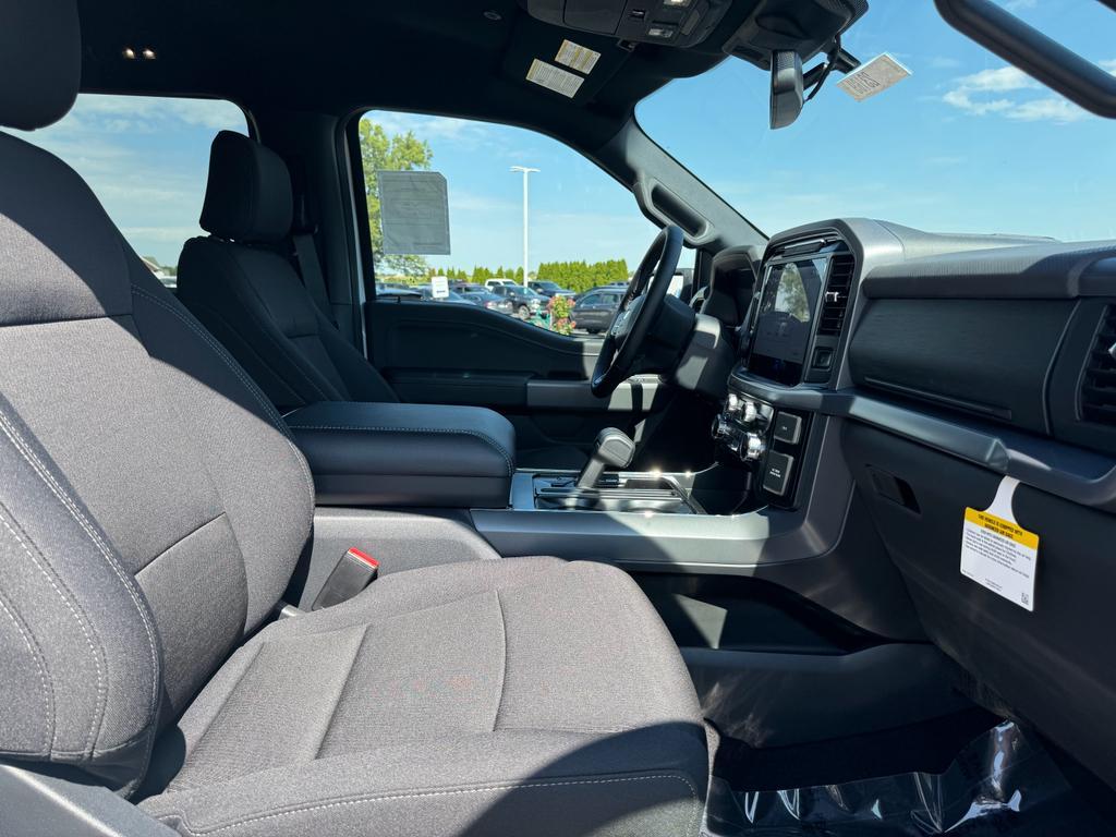 new 2025 Ford F-150 car, priced at $58,700
