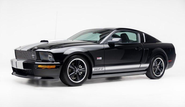 used 2007 Ford Mustang car