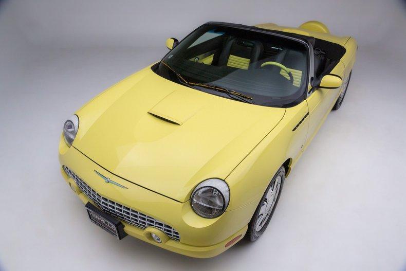 used 2002 Ford Thunderbird car