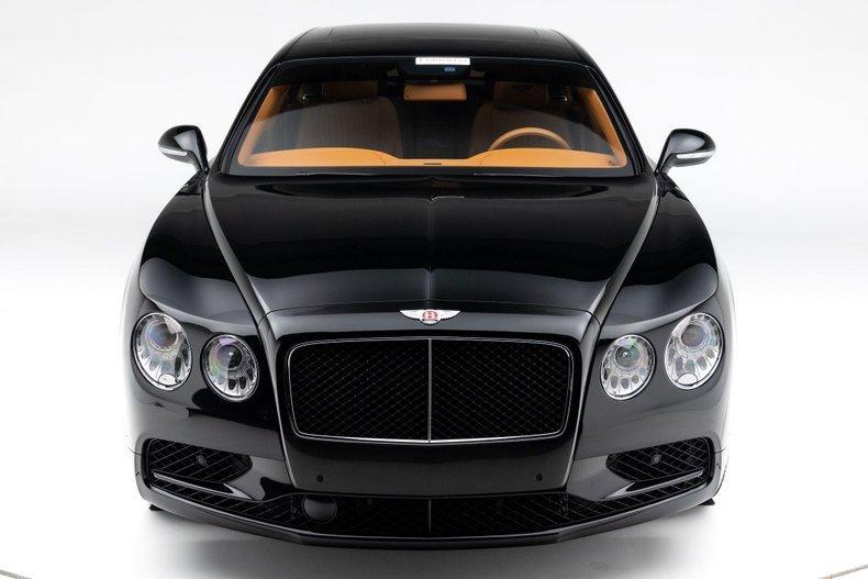 used 2018 Bentley Flying Spur car