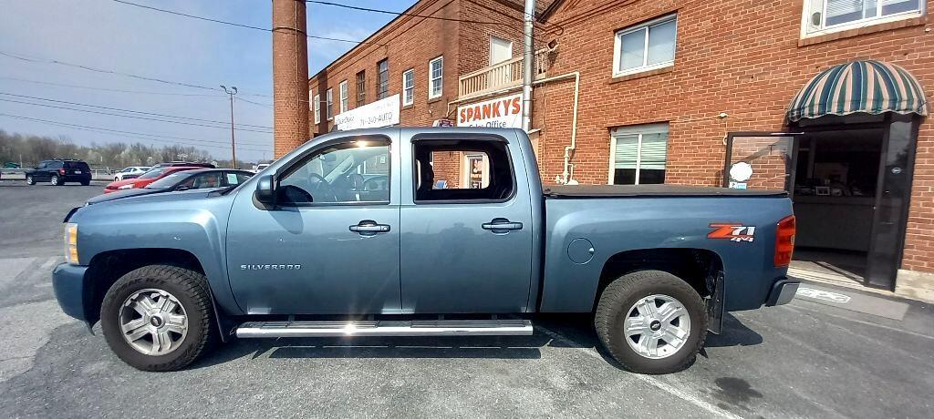 used 2011 Chevrolet Silverado 1500 car, priced at $17,575