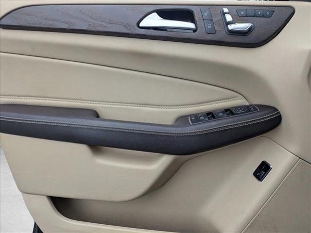 used 2019 Mercedes-Benz GLE 400 car, priced at $23,798