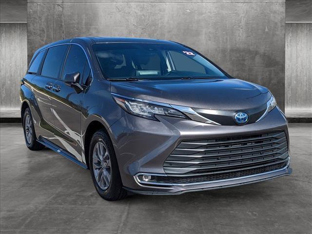 used 2022 Toyota Sienna car, priced at $34,541