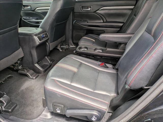 used 2019 Toyota Highlander car, priced at $25,498