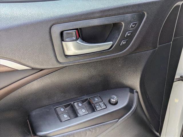 used 2016 Toyota Highlander car, priced at $16,998