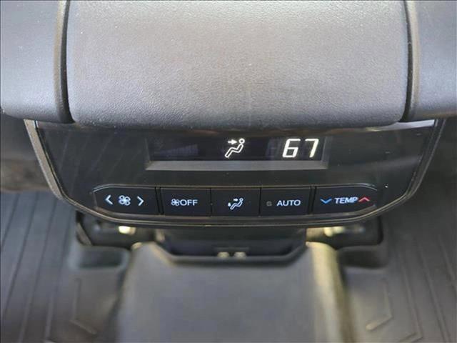 used 2021 Toyota Highlander car, priced at $28,749