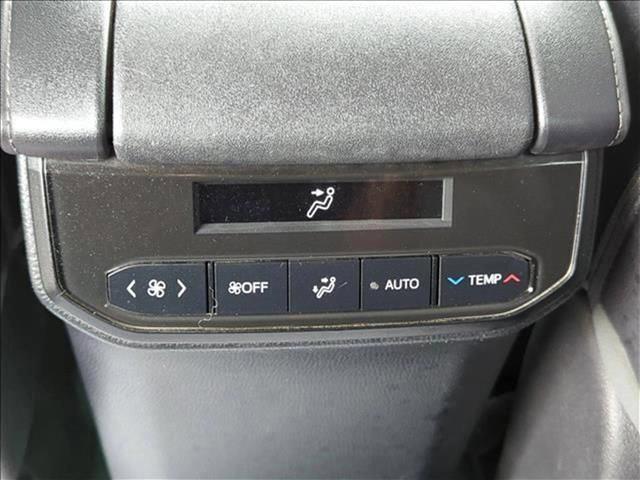 used 2021 Toyota Highlander car, priced at $28,749