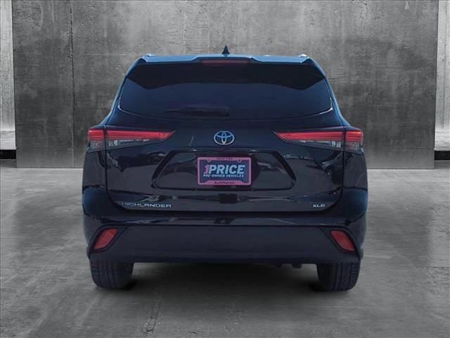 used 2021 Toyota Highlander car, priced at $28,749