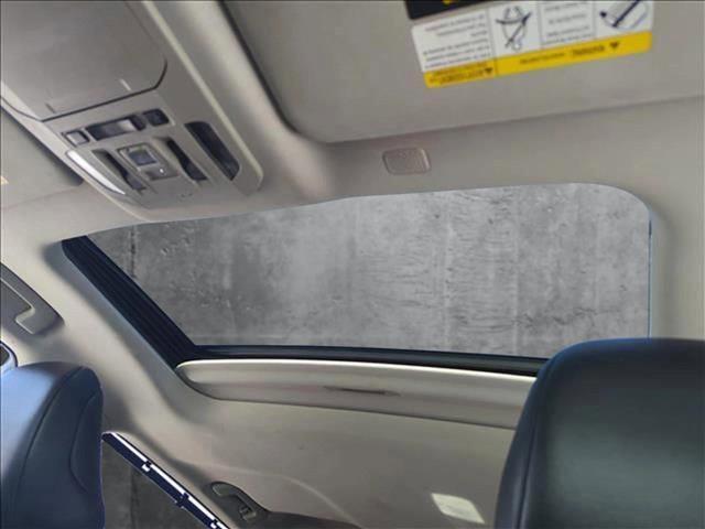 used 2021 Toyota Highlander car, priced at $28,749
