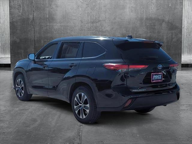 used 2021 Toyota Highlander car, priced at $28,749