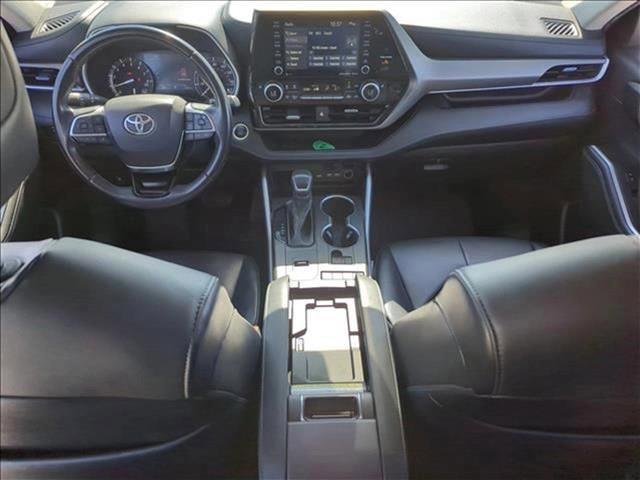 used 2021 Toyota Highlander car, priced at $28,749