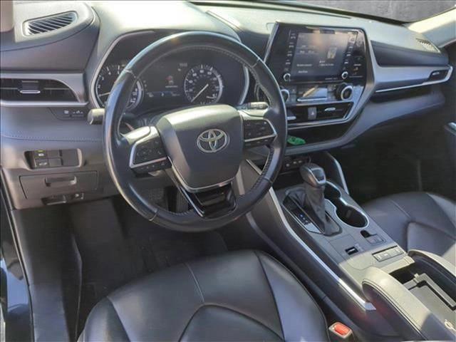 used 2021 Toyota Highlander car, priced at $28,749