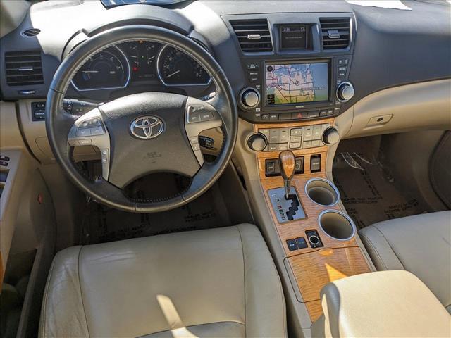 used 2008 Toyota Highlander Hybrid car, priced at $8,025