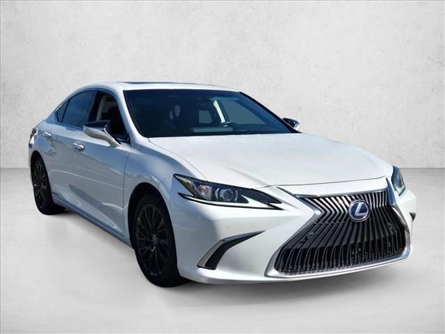 used 2021 Lexus ES 300h car, priced at $13,798