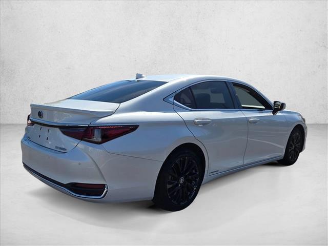 used 2021 Lexus ES 300h car, priced at $13,798