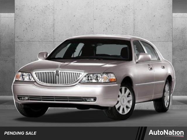 used 2007 Lincoln Town Car car, priced at $7,998