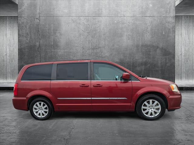 used 2014 Chrysler Town & Country car, priced at $6,289