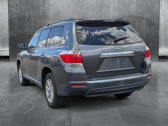 used 2013 Toyota Highlander car, priced at $11,994