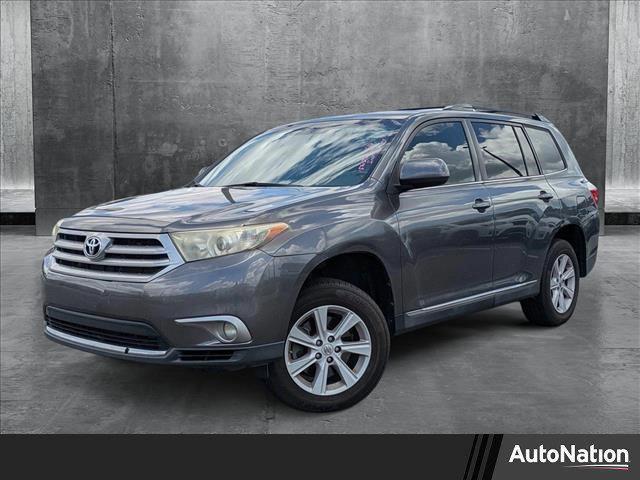 used 2013 Toyota Highlander car, priced at $11,994