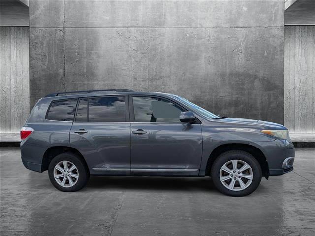used 2013 Toyota Highlander car, priced at $11,994