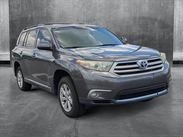 used 2013 Toyota Highlander car, priced at $11,994