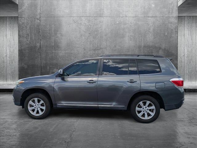 used 2013 Toyota Highlander car, priced at $11,994