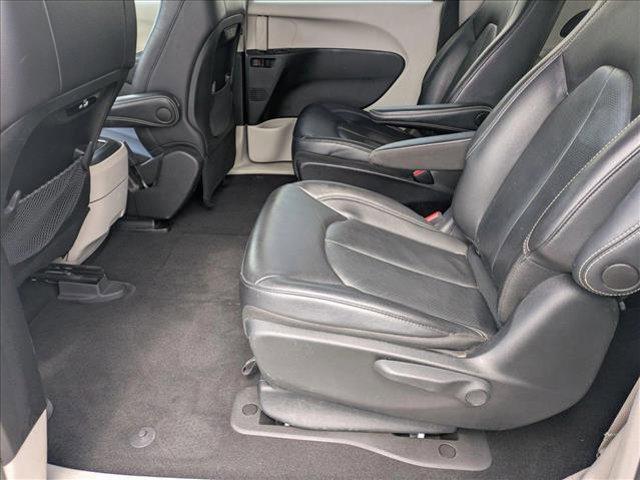 used 2022 Chrysler Pacifica Hybrid car, priced at $21,049