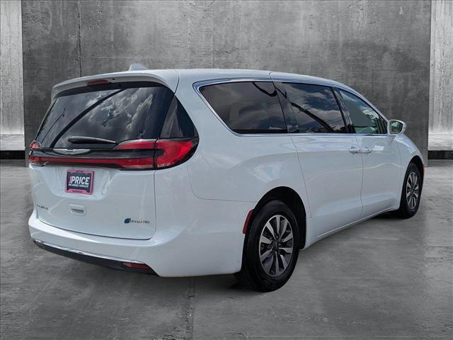 used 2022 Chrysler Pacifica Hybrid car, priced at $21,049