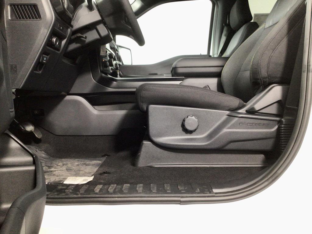 new 2025 Ford F-150 car, priced at $48,618