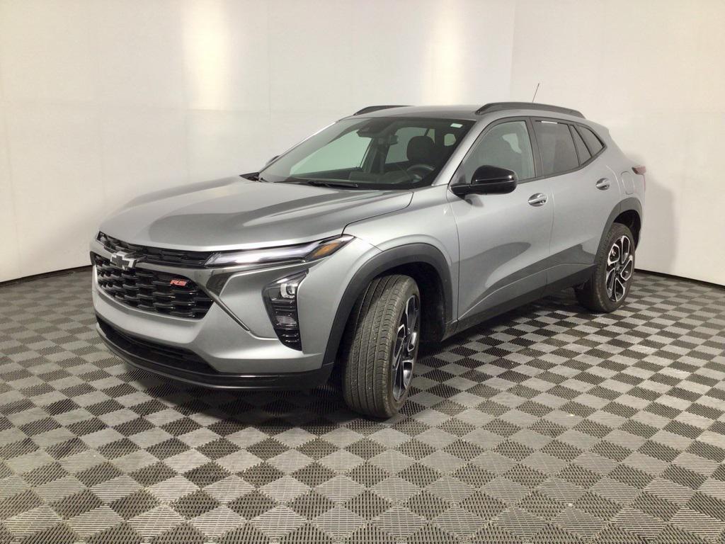 used 2025 Chevrolet Trax car, priced at $24,000
