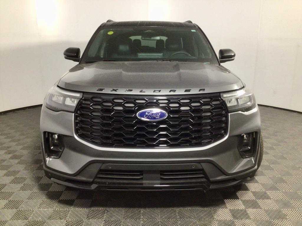 new 2025 Ford Explorer car, priced at $54,548