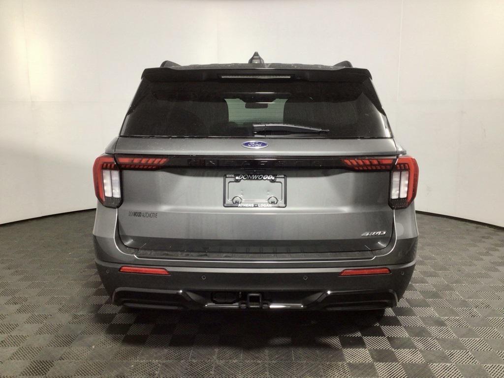 new 2025 Ford Explorer car, priced at $54,548