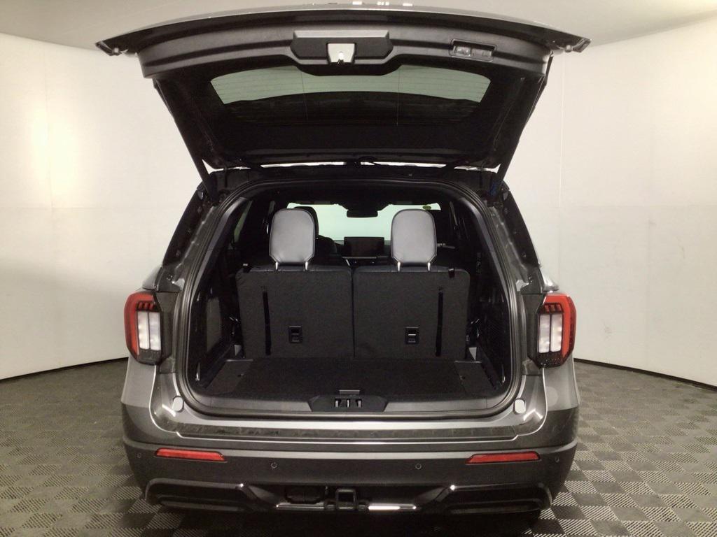 new 2025 Ford Explorer car, priced at $54,548