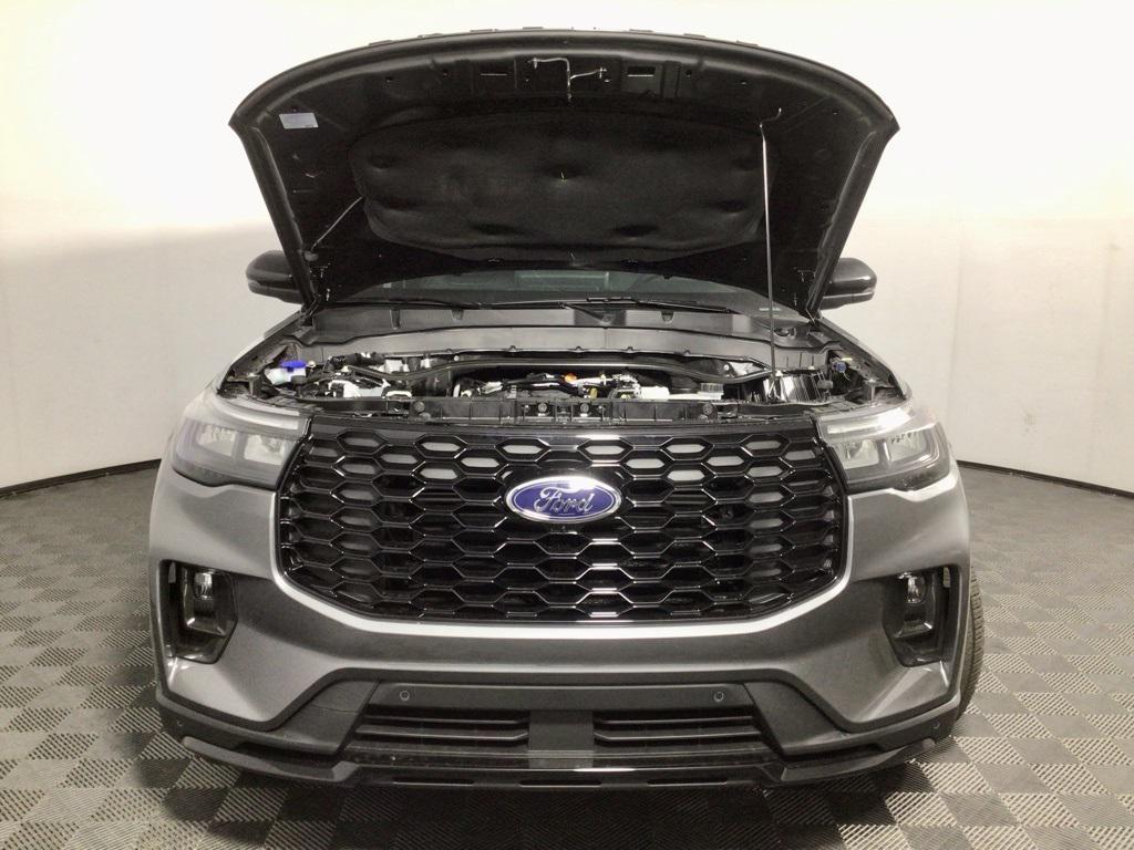 new 2025 Ford Explorer car, priced at $54,548