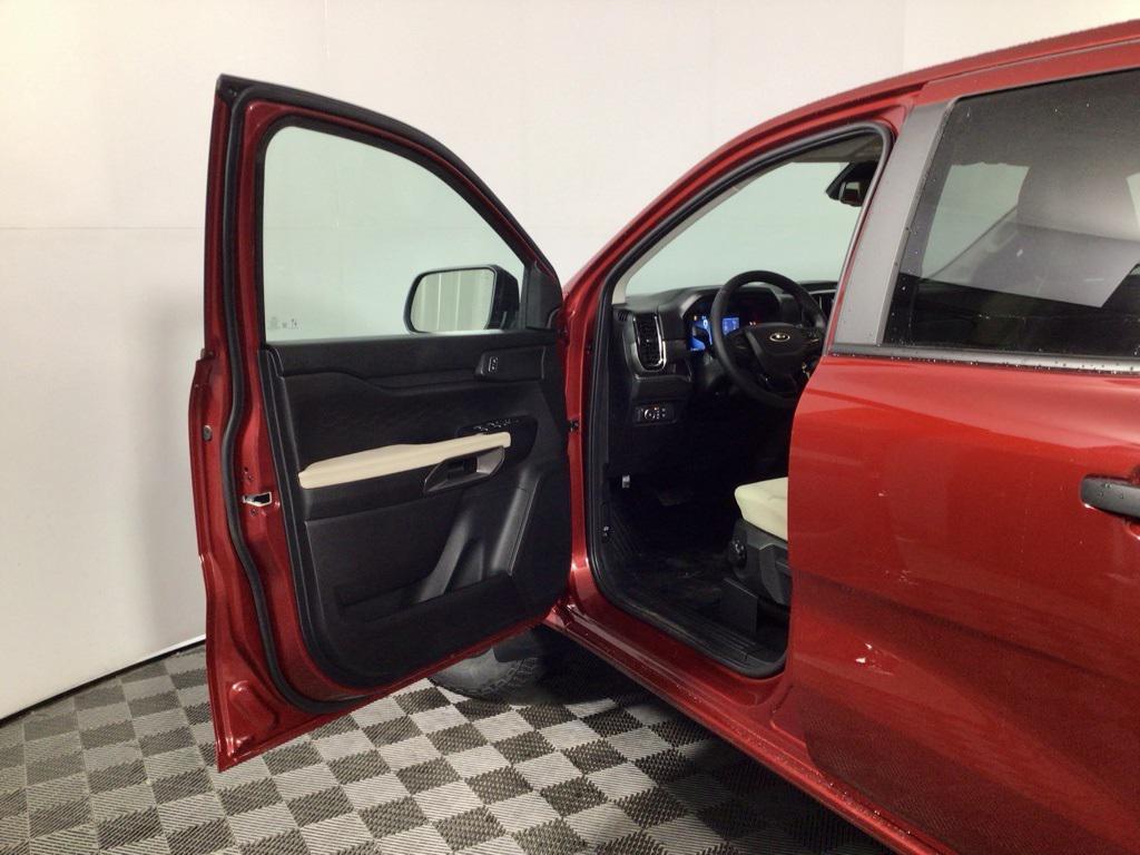 new 2025 Ford Ranger car, priced at $40,460