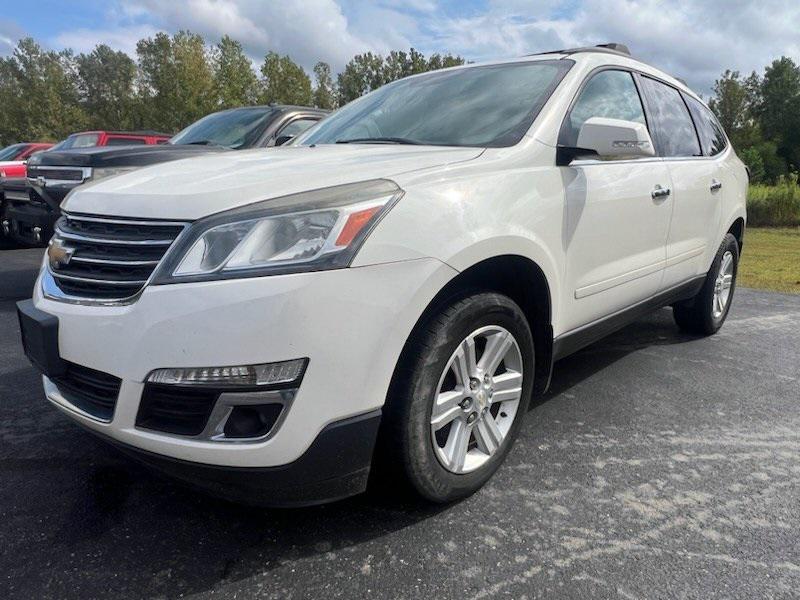 used 2014 Chevrolet Traverse car, priced at $5,500