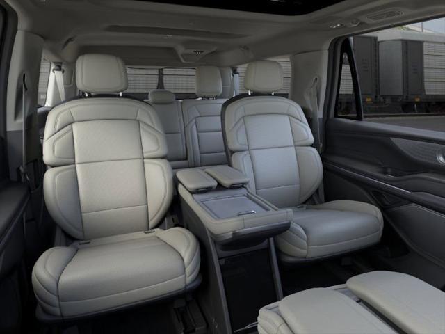 new 2025 Lincoln Navigator car, priced at $104,460