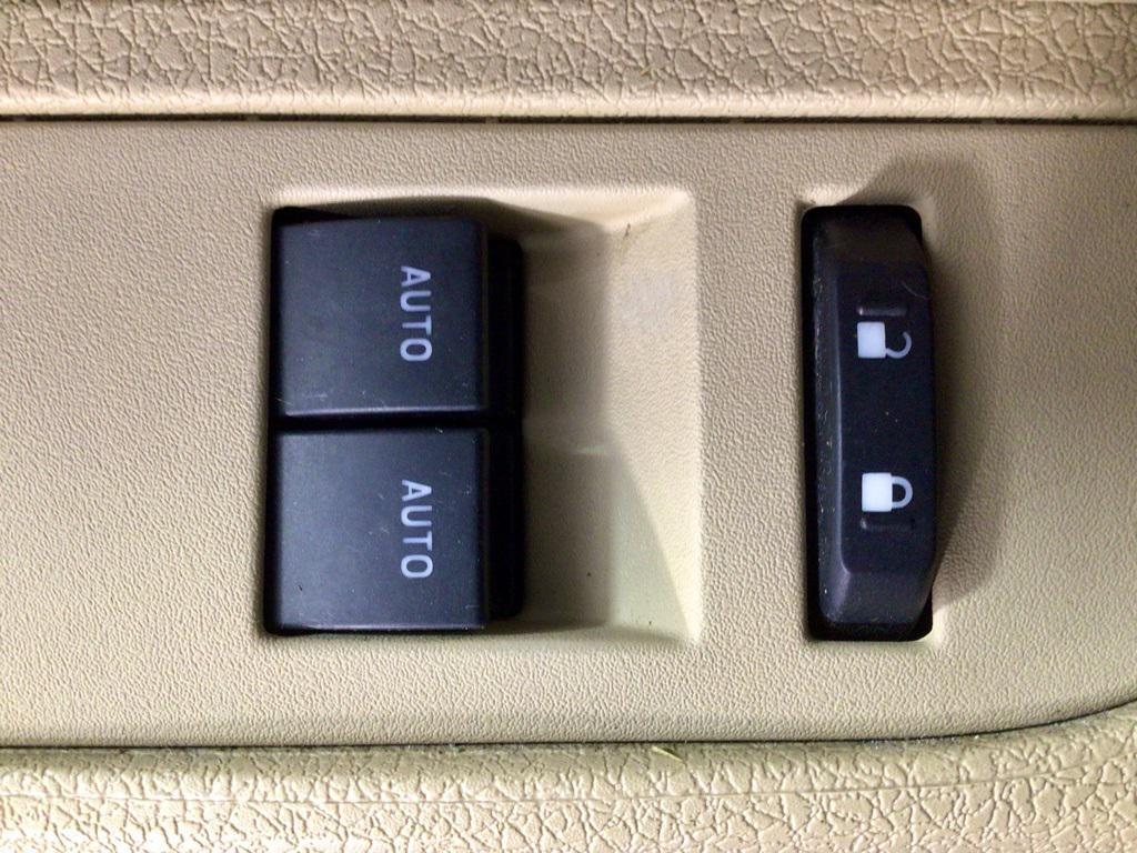 used 2013 Ford F-150 car, priced at $9,000