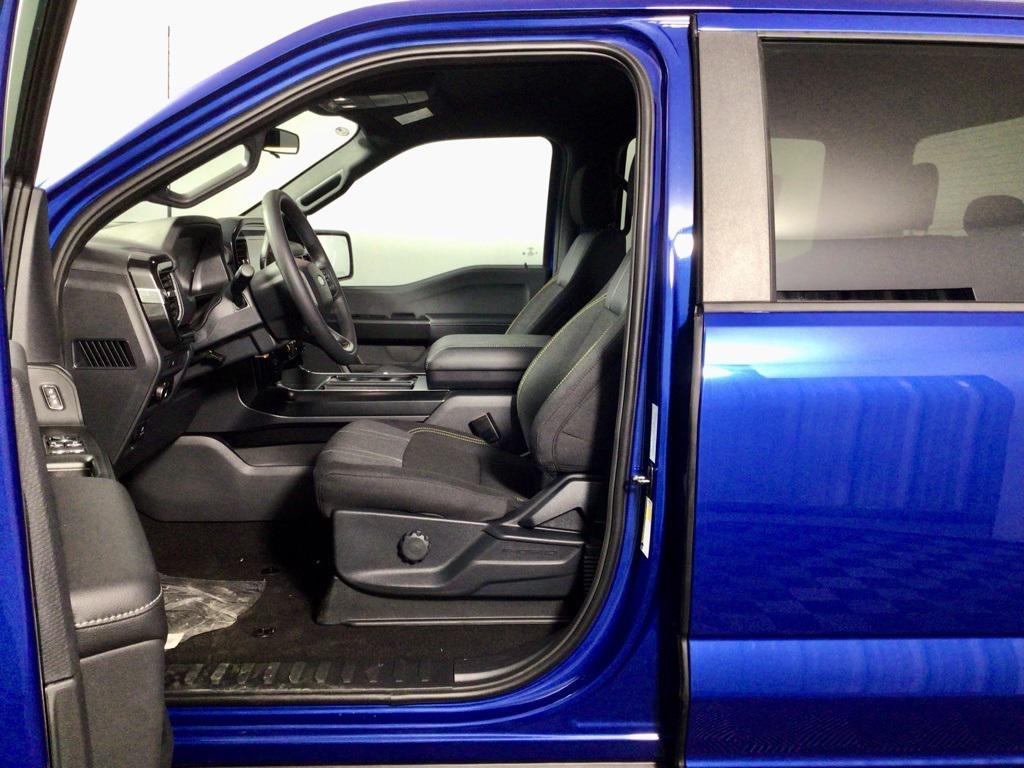 new 2025 Ford F-150 car, priced at $47,305