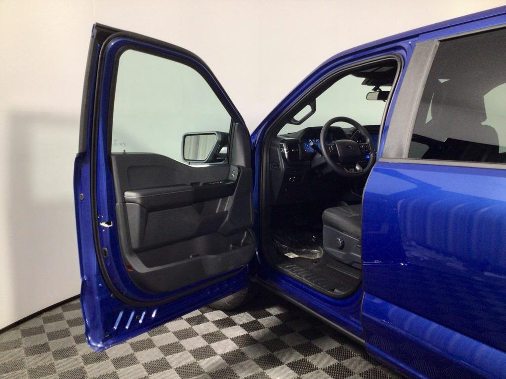 new 2025 Ford F-150 car, priced at $47,305