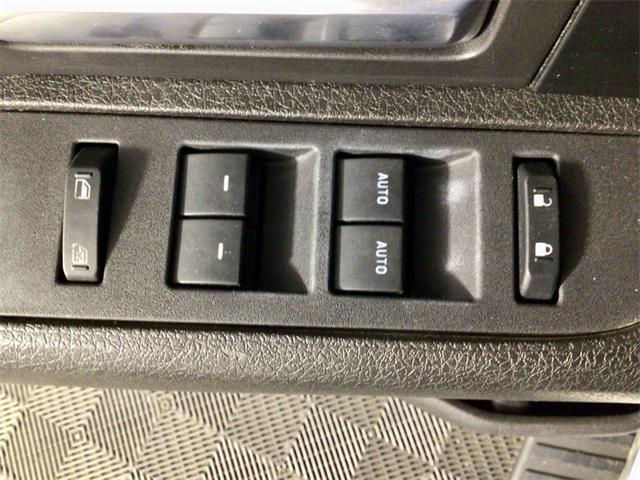 used 2013 Ford F-150 car, priced at $10,000