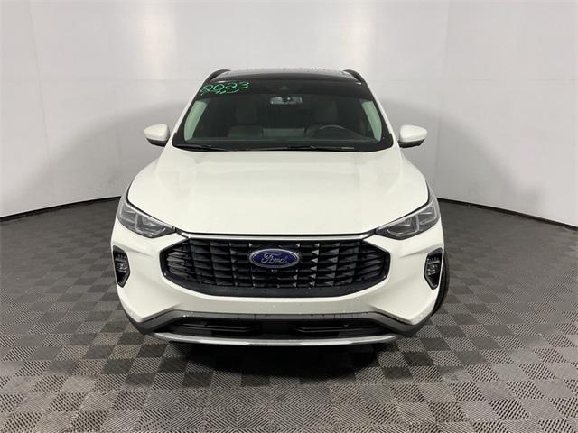 used 2023 Ford Escape car, priced at $24,000