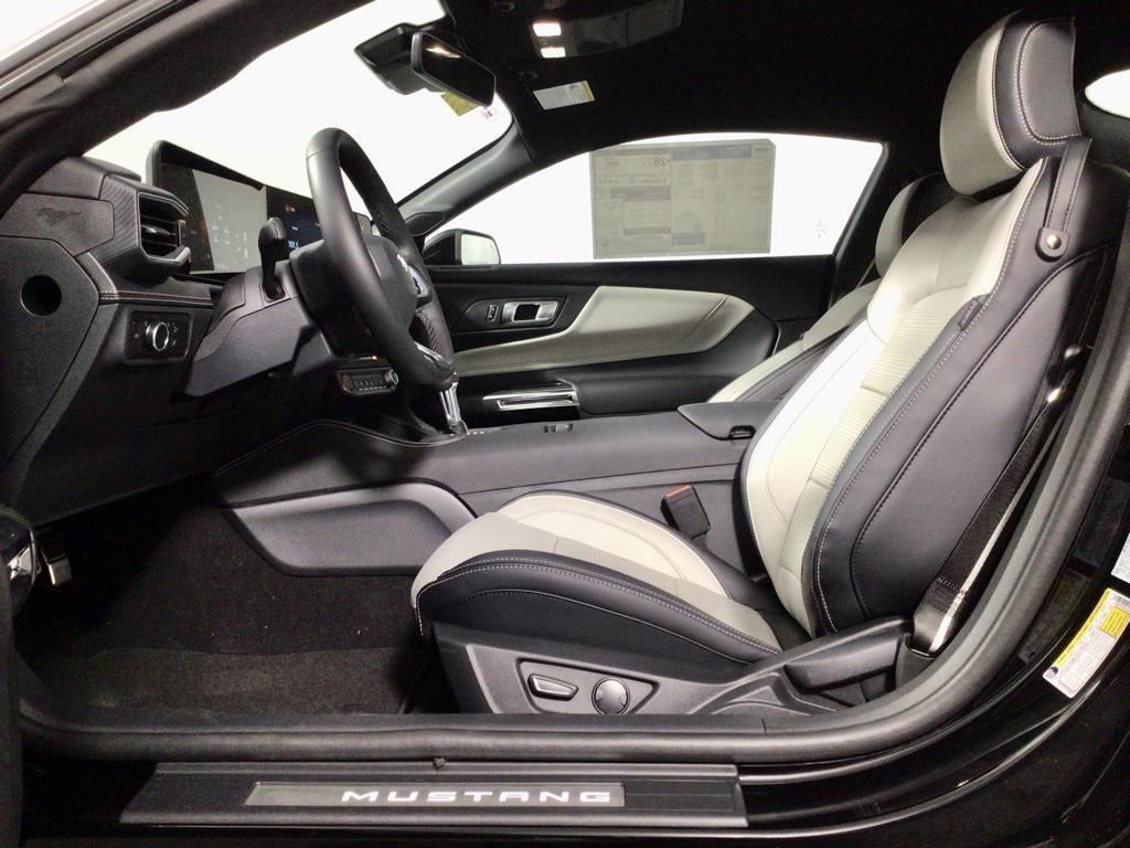 new 2025 Ford Mustang car, priced at $39,500