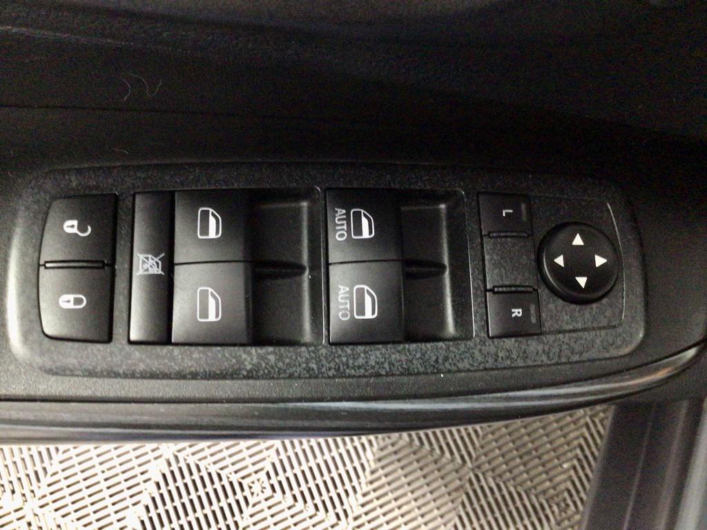 used 2015 Jeep Cherokee car, priced at $9,000