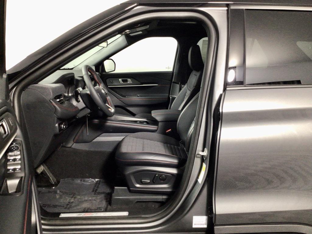 new 2025 Ford Explorer car, priced at $51,500